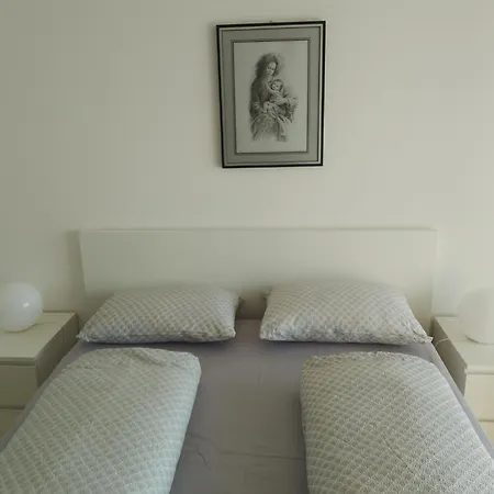 Olimpia Apartment *